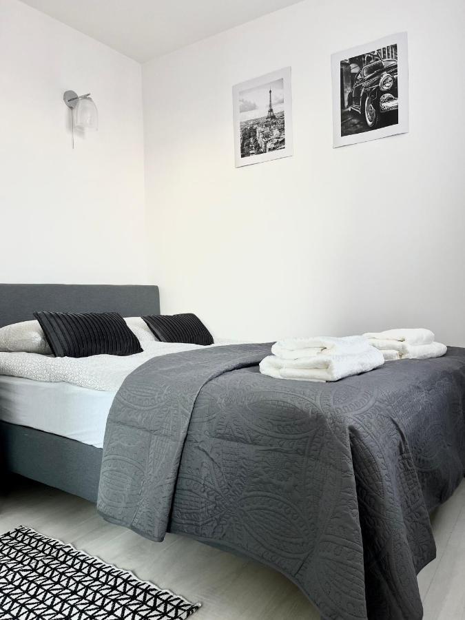Warsaw Inside Solec With Private Parking Apartment Luaran gambar